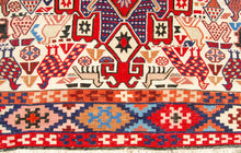 Lade das Bild in den Galerie-Viewer, Authentic original hand knotted carpet kilim varni silk 190x115 CM
