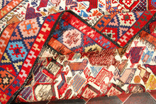Lade das Bild in den Galerie-Viewer, Authentic original hand knotted carpet kilim varni silk 190x115 CM
