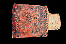 Carica l&#39;immagine nel visualizzatore di Gallery, Original Authentic Hand Made Rustic Kilim Afghanistan / Cicim 65x45 CM
