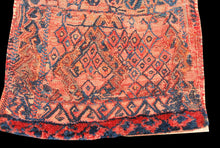 Carica l&#39;immagine nel visualizzatore di Gallery, Original Authentic Hand Made Rustic Kilim Afghanistan / Cicim 65x45 CM
