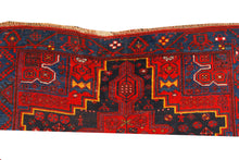 Lade das Bild in den Galerie-Viewer, Rectangular Hand knotted carpet Original Colors 190x153 CM
