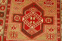 Lade das Bild in den Galerie-Viewer, Hand made Antique Kazak / Shirvan Caucasic Carpets CM 196x120
