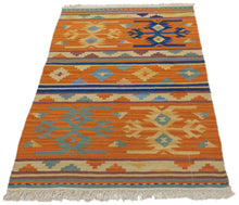 Load image into Gallery viewer, 92x61 cm CM TEPPICH NEW KILIM 80% WOOL 20% COTTON #GalleriaFarah1970
