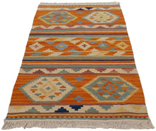 Load image into Gallery viewer, 92x61 cm CM TEPPICH NEW KILIM 80% WOOL 20% COTTON #GalleriaFarah1970
