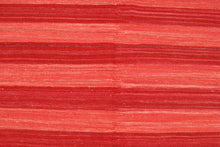 Carica l&#39;immagine nel visualizzatore di Gallery, Kilim Original Authentic Hand Made 200x140 CM
