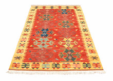 Carica l&#39;immagine nel visualizzatore di Gallery, Kilim Original Authentic Hand Made 188x125 CM
