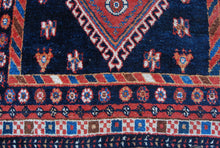 Lade das Bild in den Galerie-Viewer, Rectangular Hand knotted carpet Original Colors 220x125 CM
