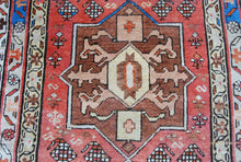 Carica l&#39;immagine nel visualizzatore di Gallery, Tappeto Malayer Hand knotted carpet Original Colors  300x105 CM
