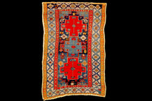 Carica l&#39;immagine nel visualizzatore di Gallery, Hand made Antique Kazak / Shirvan / Kuba Caucasic Carpets CM 162x112 
