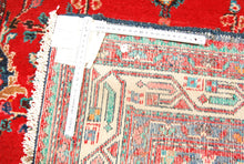 Lade das Bild in den Galerie-Viewer, Original Hand Made Carpets Sarok 198x108 CM
