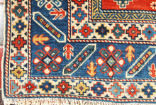 Carica l'immagine nel visualizzatore di Gallery, Hand made Antique Kazak / Shirvan Caucasic Carpets CM 148x108
