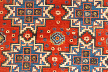 Carica l'immagine nel visualizzatore di Gallery, Hand made Antique Kazak / Shirvan Caucasic Carpets CM 148x108
