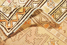 Carica l'immagine nel visualizzatore di Gallery, Hand made Antique Kazak / Shirvan Caucasic Carpets CM 180x124
