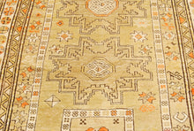 Carica l&#39;immagine nel visualizzatore di Gallery, Hand made Antique Kazak / Shirvan Caucasic Carpets CM 180x124
