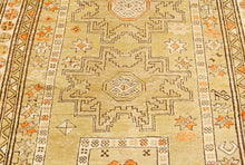 Lade das Bild in den Galerie-Viewer, Hand made Antique Kazak / Shirvan Caucasic Carpets CM 180x124
