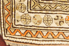 Lade das Bild in den Galerie-Viewer, Hand made Antique Kazak / Shirvan Caucasic Carpets CM 180x124
