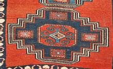 Carica l'immagine nel visualizzatore di Gallery, Hand made Antique Kazak / Shirvan / Kuba Caucasic Carpets CM 180x153
