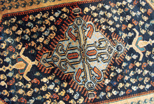 Carica l&#39;immagine nel visualizzatore di Gallery, Hand made Antique Kazak / Shirvan/Kuba Caucasic Carpets CM 80x64

