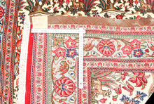 Lade das Bild in den Galerie-Viewer, Tappeto Quom Original Hand Made Carpets CM 155x106
