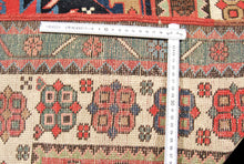 Lade das Bild in den Galerie-Viewer, Hand made Antique Kazak / Shirvan/Kuba Caucasic Carpets 265x 117 CM 
