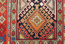 Carica l&#39;immagine nel visualizzatore di Gallery, Hand made Antique Kazak / Shirvan / Kuba Caucasic Carpets CM 276x107
