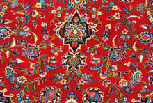 Lade das Bild in den Galerie-Viewer, Original Hand Made Carpets CM 375x285

