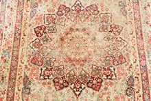 Load image into Gallery viewer, 220x142 CM Kirman Ravar Lavar Fimato fratelli Castelli 1870 
