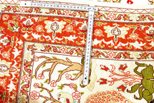 Carica l&#39;immagine nel visualizzatore di Gallery, Antico Tappeto Hereche / Hereke in seta 100% Misura 122x74
