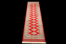 Carica l'immagine nel visualizzatore di Gallery, Kashmir Wool Passatoia Carpet CM 300x80 Pakistan Color Rosso
