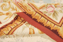 Carica l'immagine nel visualizzatore di Gallery, Arazzo / Aubusson Pekin / Needl Point (Hand Made) 275x183 CM CM
