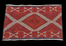 Carica l'immagine nel visualizzatore di Gallery, Original Hand Made Rustic Kilim / Cicim Afganistan Origin CM 118x65
