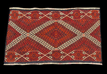 Carica l'immagine nel visualizzatore di Gallery, Original Hand Made Rustic Kilim / Cicim Afganistan Origin CM 118x65
