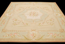 Load image into Gallery viewer, Needle point Classic Floral French Style 240x240 CM Drawing Aubusson (Galleria Farah1970)
