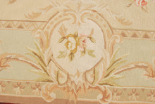 Carica l'immagine nel visualizzatore di Gallery, Needle point Classic Floral French Style 240x240 CM Drawing Aubusson (Galleria Farah1970)
