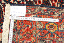 Carica l&#39;immagine nel visualizzatore di Gallery, Senne finissimo Original Hand Made Carpets  / 155x113 CM
