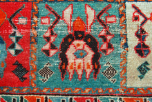 Carica l&#39;immagine nel visualizzatore di Gallery, Hand made Antique Karabak Caucasic Carpets CM 215x142
