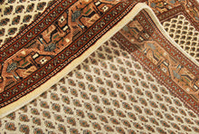 Lade das Bild in den Galerie-Viewer, Varanassi Original Authentic Hand Made Carpet 184x100 CM
