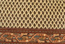 Lade das Bild in den Galerie-Viewer, Varanassi Original Authentic Hand Made Carpet 184x100 CM
