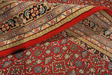 Carica l'immagine nel visualizzatore di Gallery, Original Authentic Hand Made Carpet Varanassi India CM 293x203
