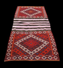 Carica l'immagine nel visualizzatore di Gallery, Original Hand Made Rustic Kilim / Cicim Afganistan Origin CM 210x110
