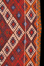 Carica l'immagine nel visualizzatore di Gallery, Original Hand Made Rustic Kilim / Cicim Afganistan Origin CM 210x110
