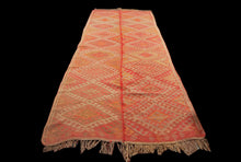 Carica l'immagine nel visualizzatore di Gallery, Original Hand Made Rustic Kilim / Cicim Afganistan Origin CM 370x140

