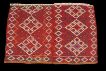 Carica l'immagine nel visualizzatore di Gallery, Original Hand Made Rustic Kilim / Afganistan Origin CM 120x80
