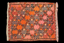 Carica l&#39;immagine nel visualizzatore di Gallery, Original Hand Made Rustic Kilim / Afganistan Made CM 74x68
