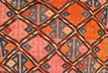 Carica l&#39;immagine nel visualizzatore di Gallery, Original Hand Made Rustic Kilim / Afganistan Made CM 74x68
