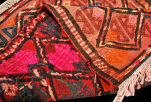 Carica l'immagine nel visualizzatore di Gallery, Original Hand Made Rustic Kilim / Afganistan Made CM 74x68
