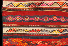 Lade das Bild in den Galerie-Viewer, Original Hand Made Rustic Kilim / Afganistan Origin CM 81x51
