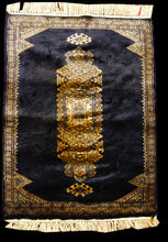 Lade das Bild in den Galerie-Viewer, Tappeto Autentico Originale Annodato a Mano 85x62 Cm
