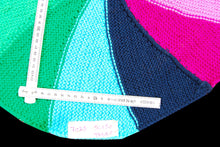 Carica l&#39;immagine nel visualizzatore di Gallery, Original Authentic Hand Made Kilim 100x100 CM
