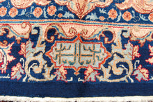 Lade das Bild in den Galerie-Viewer, 400x306 Cm Kashmar Mashad Original Hand Made Carpets 
